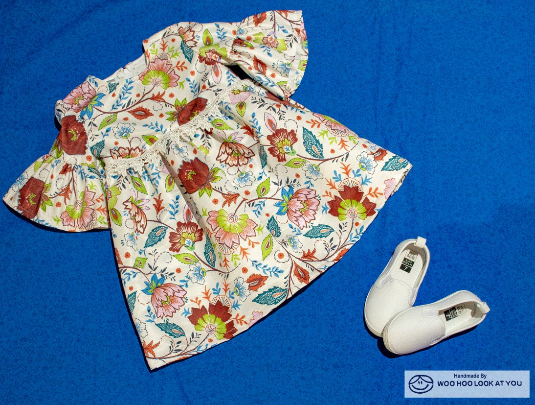 Dress - 3/4 Sleeve Floral Garden - Paisley Pattern, 3/4 Sleeve with Ruffle