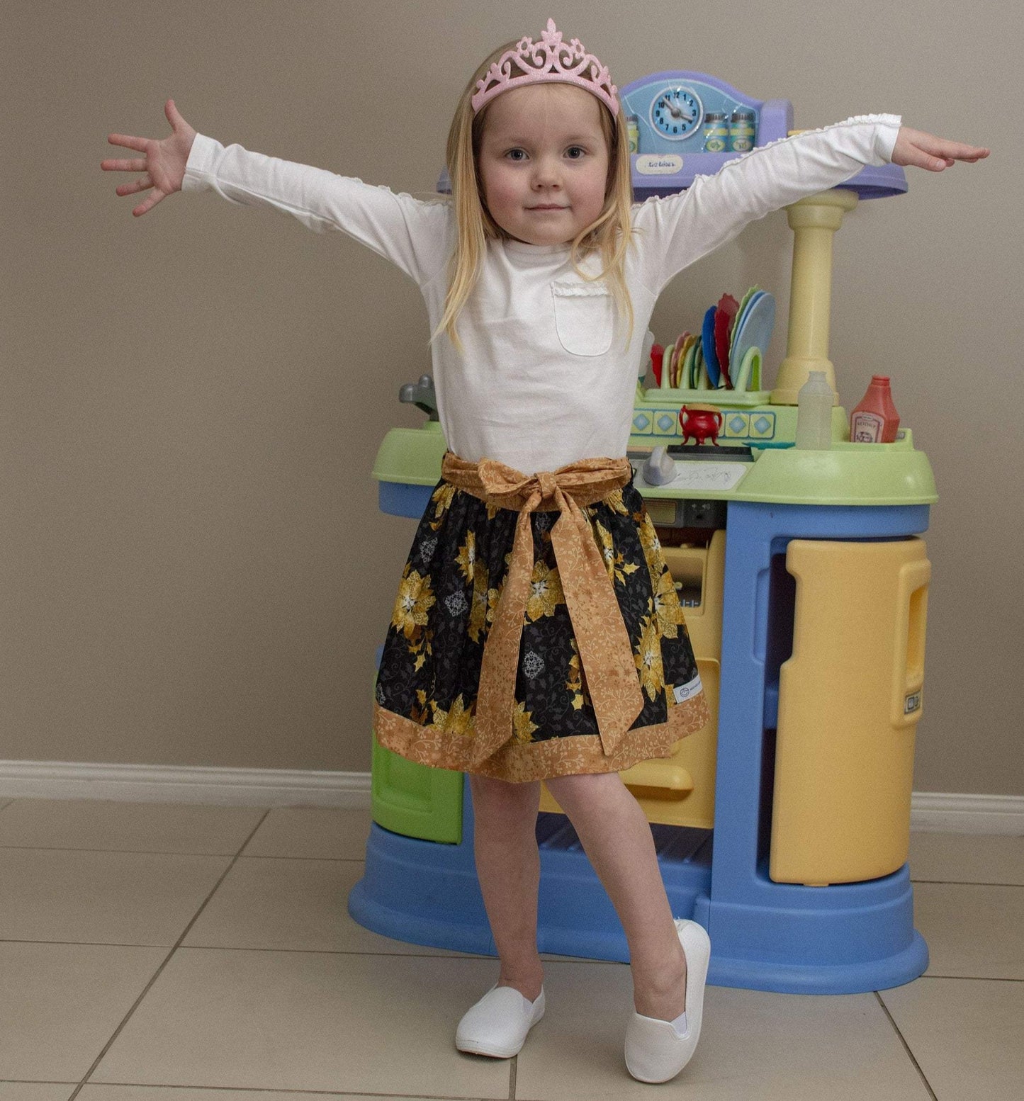 Skirt - Christmas - Bows & Sash Gold Poinsettias, Elastic Waist, Matching Bow and Trim on Hemline