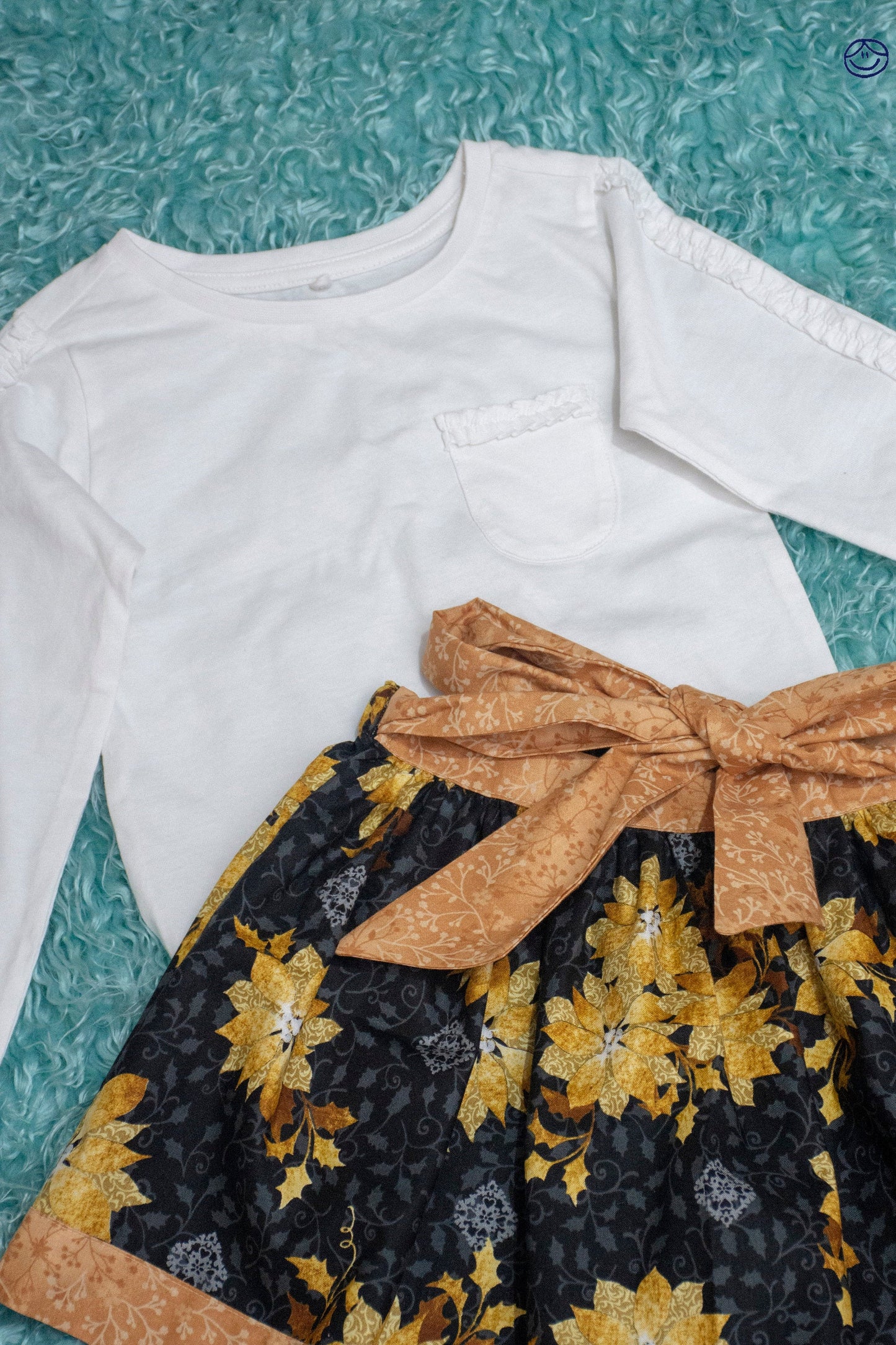 Skirt - Christmas - Bows & Sash Gold Poinsettias, Elastic Waist, Matching Bow and Trim on Hemline